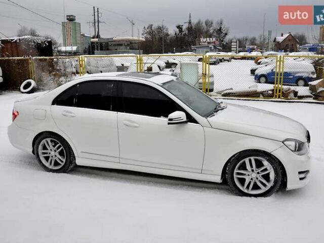 Білий Мерседес Ц-Клас, об'ємом двигуна 1.8 л та пробігом 172 тис. км за 10700 $, фото 5 на Automoto.ua