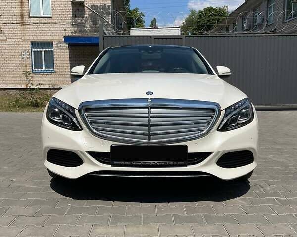 Білий Мерседес Ц-Клас, об'ємом двигуна 2 л та пробігом 144 тис. км за 21000 $, фото 6 на Automoto.ua