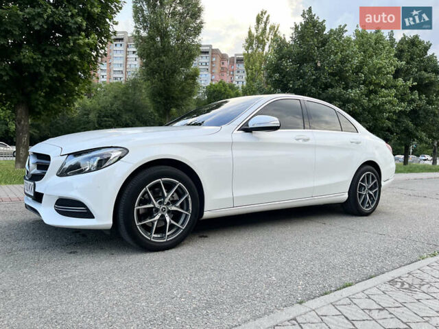 Білий Мерседес Ц-Клас, об'ємом двигуна 2.2 л та пробігом 150 тис. км за 19700 $, фото 22 на Automoto.ua