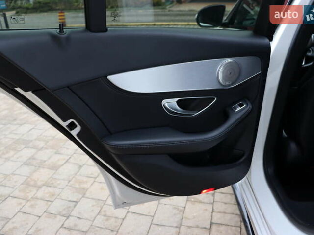 Белый Мерседес Ц-Класс, объемом двигателя 2.2 л и пробегом 326 тыс. км за 18900 $, фото 29 на Automoto.ua