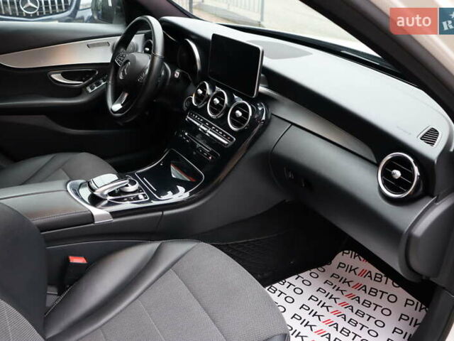 Белый Мерседес Ц-Класс, объемом двигателя 2.2 л и пробегом 326 тыс. км за 18900 $, фото 40 на Automoto.ua