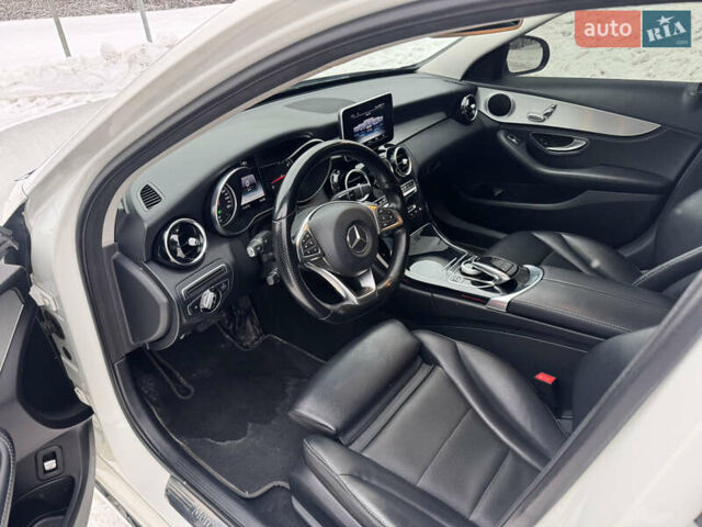 Белый Мерседес Ц-Класс, объемом двигателя 2 л и пробегом 80 тыс. км за 17900 $, фото 4 на Automoto.ua