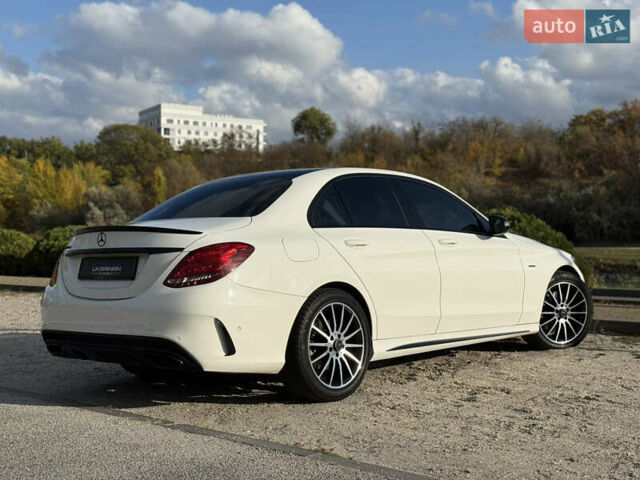 Білий Мерседес Ц-Клас, об'ємом двигуна 1.99 л та пробігом 124 тис. км за 17999 $, фото 11 на Automoto.ua