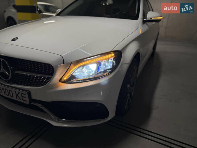 Белый Мерседес Ц-Класс, объемом двигателя 1.99 л и пробегом 109 тыс. км за 18900 $, фото 11 на Automoto.ua