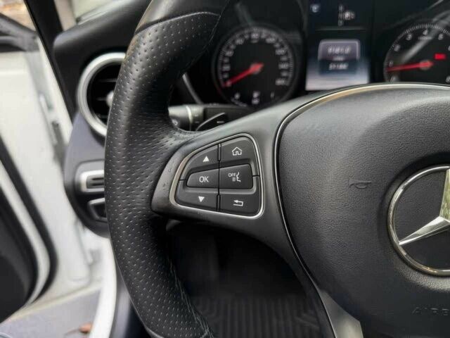 Белый Мерседес Ц-Класс, объемом двигателя 2 л и пробегом 76 тыс. км за 14500 $, фото 9 на Automoto.ua