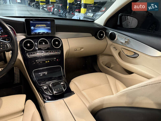 Белый Мерседес Ц-Класс, объемом двигателя 1.99 л и пробегом 109 тыс. км за 18900 $, фото 13 на Automoto.ua