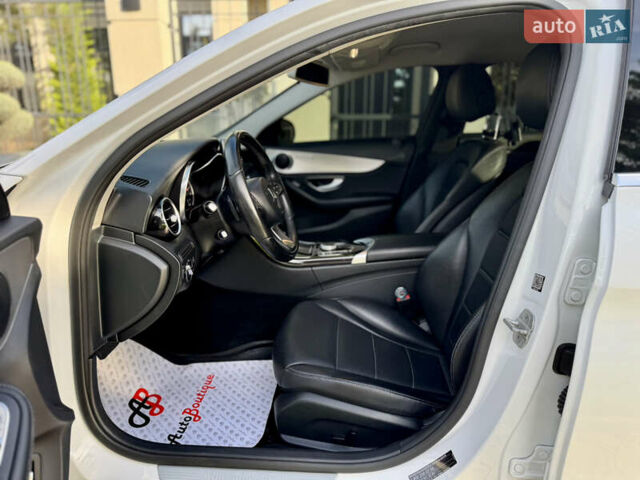 Білий Мерседес Ц-Клас, об'ємом двигуна 2 л та пробігом 125 тис. км за 21900 $, фото 21 на Automoto.ua