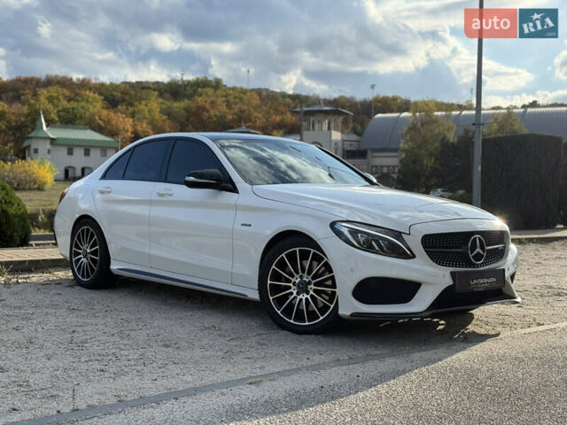 Білий Мерседес Ц-Клас, об'ємом двигуна 1.99 л та пробігом 124 тис. км за 17999 $, фото 1 на Automoto.ua