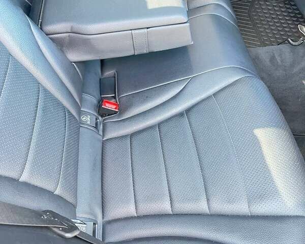 Белый Мерседес Ц-Класс, объемом двигателя 2 л и пробегом 190 тыс. км за 18499 $, фото 15 на Automoto.ua