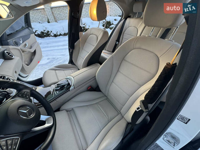 Белый Мерседес Ц-Класс, объемом двигателя 2 л и пробегом 107 тыс. км за 17900 $, фото 30 на Automoto.ua