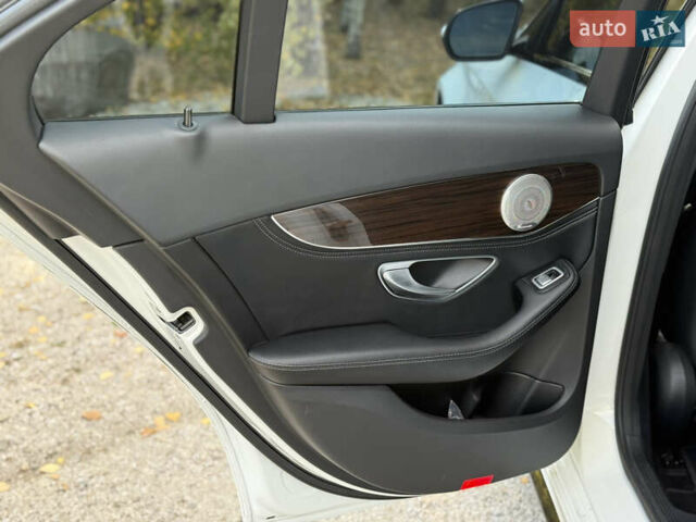 Білий Мерседес Ц-Клас, об'ємом двигуна 1.99 л та пробігом 124 тис. км за 17999 $, фото 20 на Automoto.ua