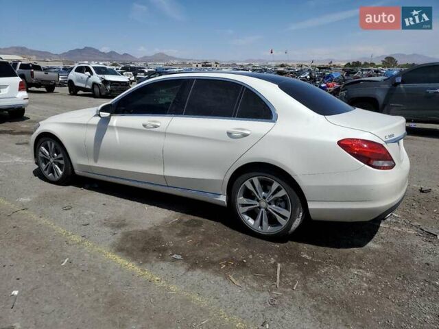 Белый Мерседес Ц-Класс, объемом двигателя 1.99 л и пробегом 75 тыс. км за 2800 $, фото 1 на Automoto.ua