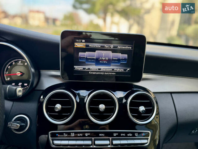 Білий Мерседес Ц-Клас, об'ємом двигуна 2 л та пробігом 125 тис. км за 21900 $, фото 37 на Automoto.ua