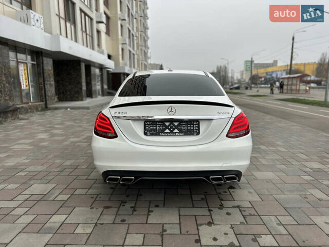 Білий Мерседес Ц-Клас, об'ємом двигуна 2 л та пробігом 165 тис. км за 17999 $, фото 5 на Automoto.ua