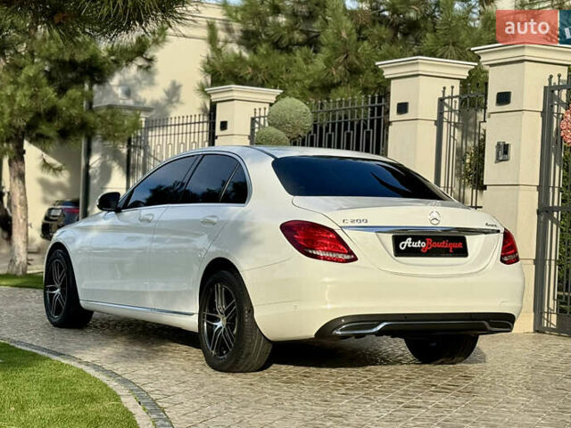 Білий Мерседес Ц-Клас, об'ємом двигуна 2 л та пробігом 125 тис. км за 21900 $, фото 12 на Automoto.ua