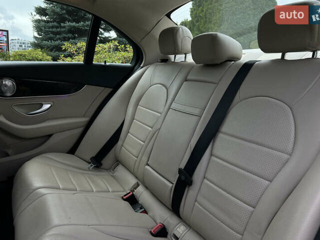 Білий Мерседес Ц-Клас, об'ємом двигуна 1.99 л та пробігом 160 тис. км за 16999 $, фото 24 на Automoto.ua