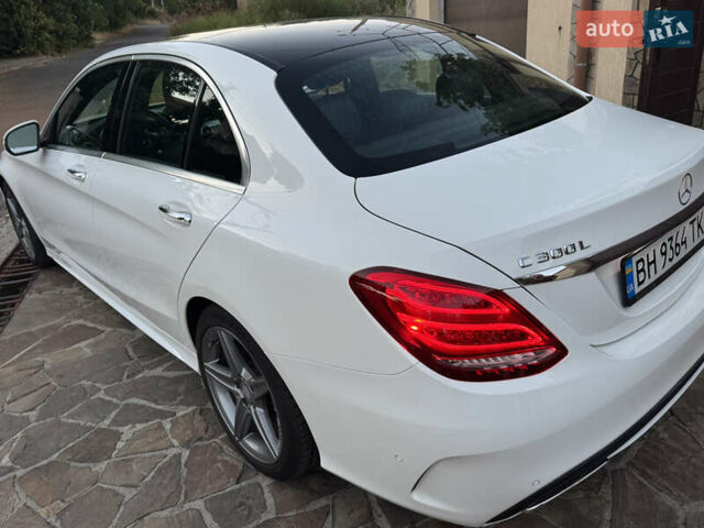 Белый Мерседес Ц-Класс, объемом двигателя 2 л и пробегом 140 тыс. км за 20500 $, фото 5 на Automoto.ua