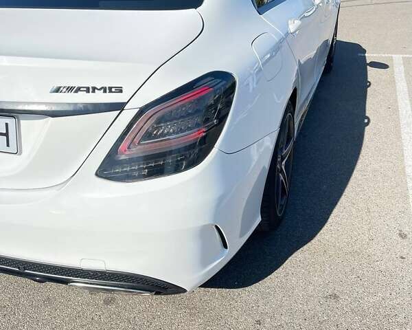 Белый Мерседес Ц-Класс, объемом двигателя 2 л и пробегом 190 тыс. км за 18499 $, фото 9 на Automoto.ua