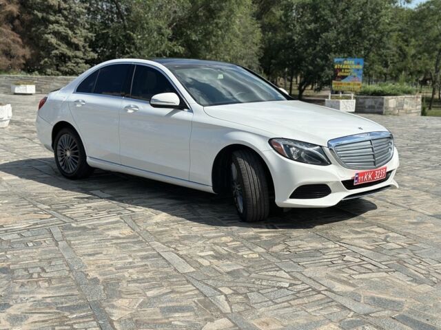 Білий Мерседес Ц-Клас, об'ємом двигуна 0 л та пробігом 174 тис. км за 13500 $, фото 1 на Automoto.ua