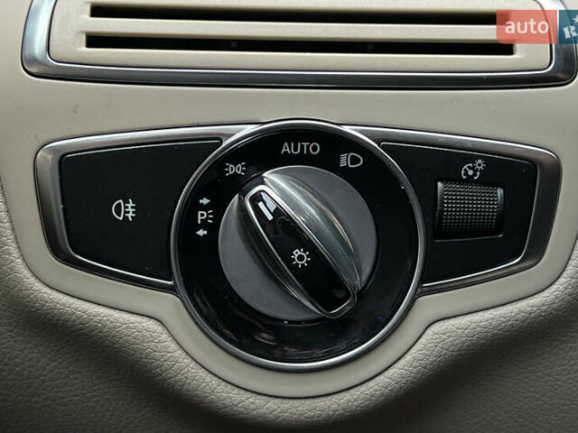 Білий Мерседес Ц-Клас, об'ємом двигуна 1.99 л та пробігом 160 тис. км за 16999 $, фото 19 на Automoto.ua