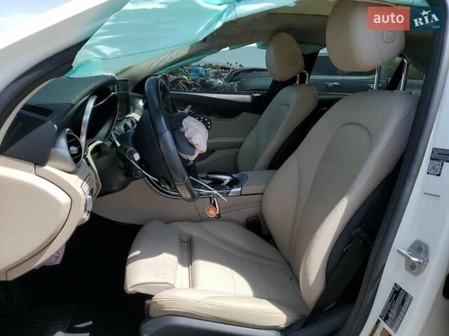 Белый Мерседес Ц-Класс, объемом двигателя 1.99 л и пробегом 75 тыс. км за 2800 $, фото 6 на Automoto.ua