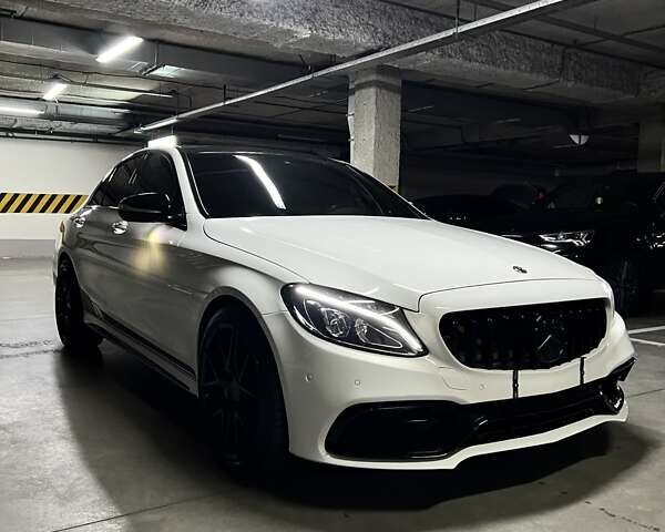 Білий Мерседес Ц-Клас, об'ємом двигуна 2 л та пробігом 190 тис. км за 23999 $, фото 4 на Automoto.ua