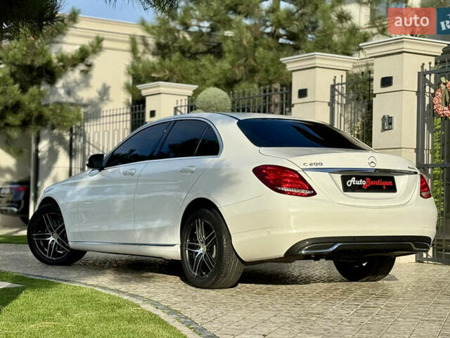 Білий Мерседес Ц-Клас, об'ємом двигуна 2 л та пробігом 125 тис. км за 21900 $, фото 17 на Automoto.ua