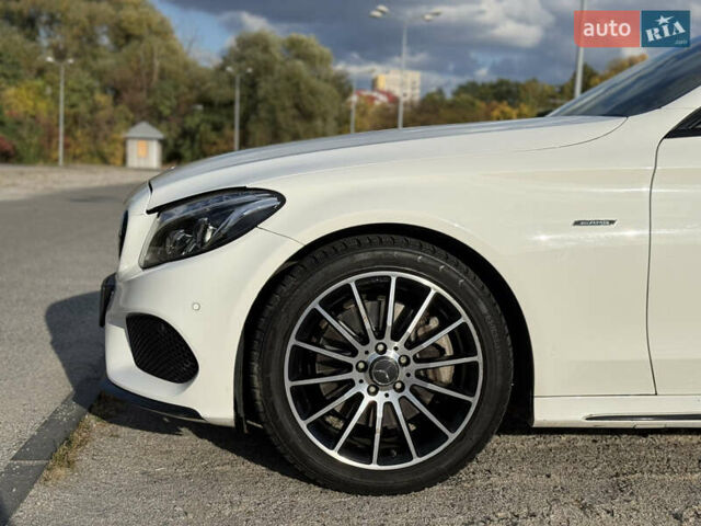 Білий Мерседес Ц-Клас, об'ємом двигуна 1.99 л та пробігом 124 тис. км за 17999 $, фото 12 на Automoto.ua