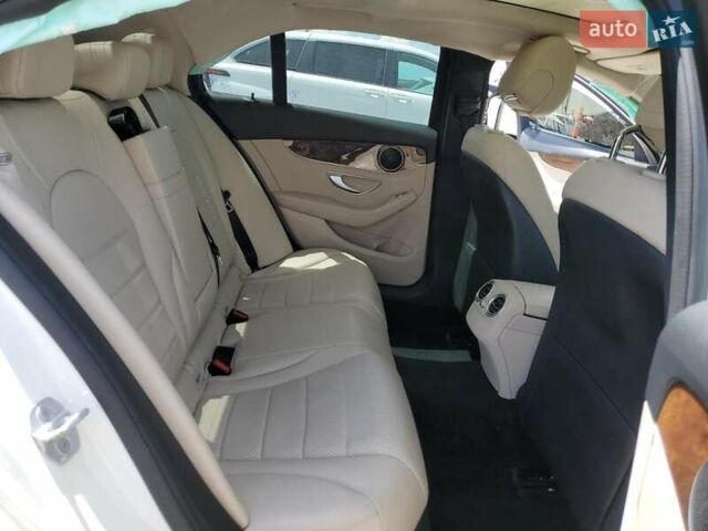 Белый Мерседес Ц-Класс, объемом двигателя 1.99 л и пробегом 75 тыс. км за 2800 $, фото 8 на Automoto.ua