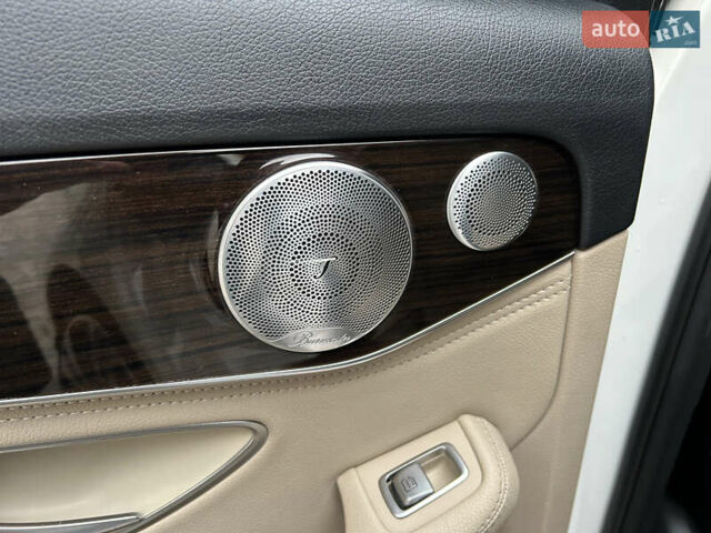 Білий Мерседес Ц-Клас, об'ємом двигуна 2 л та пробігом 165 тис. км за 17999 $, фото 21 на Automoto.ua