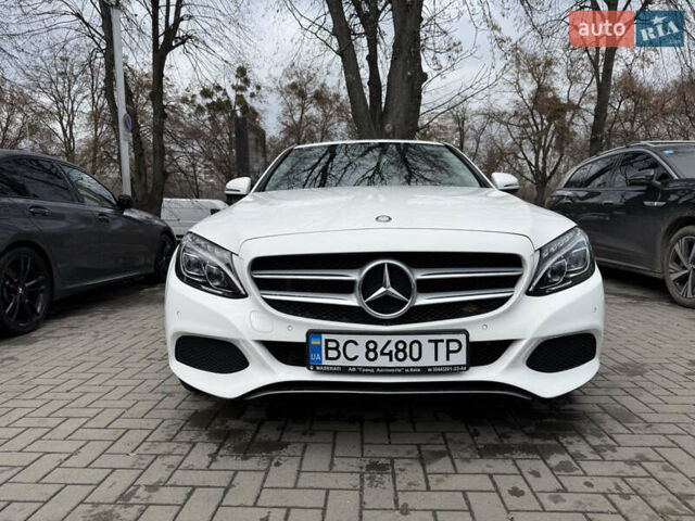 Білий Мерседес Ц-Клас, об'ємом двигуна 2.14 л та пробігом 189 тис. км за 21200 $, фото 2 на Automoto.ua