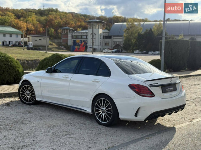 Білий Мерседес Ц-Клас, об'ємом двигуна 1.99 л та пробігом 124 тис. км за 17999 $, фото 8 на Automoto.ua