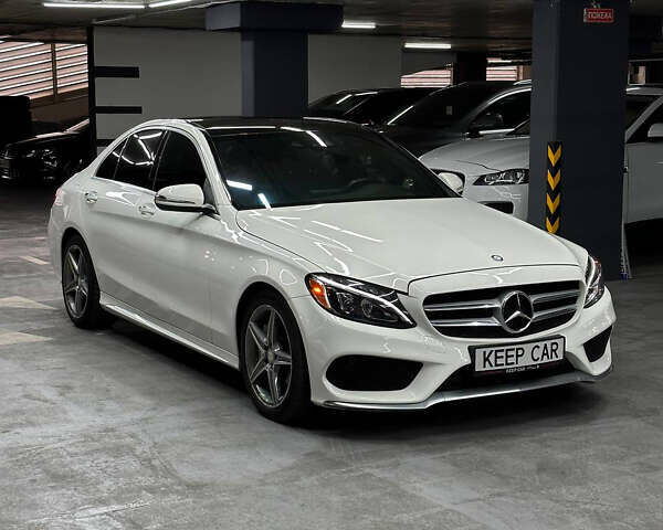 Белый Мерседес Ц-Класс, объемом двигателя 2 л и пробегом 180 тыс. км за 17500 $, фото 2 на Automoto.ua