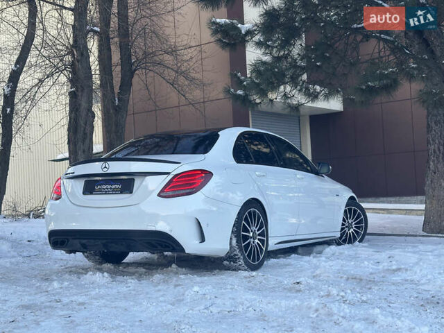 Белый Мерседес Ц-Класс, объемом двигателя 1.99 л и пробегом 126 тыс. км за 16900 $, фото 11 на Automoto.ua