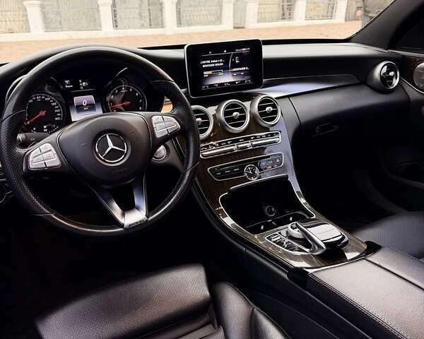 Білий Мерседес Ц-Клас, об'ємом двигуна 1.99 л та пробігом 236 тис. км за 19300 $, фото 6 на Automoto.ua