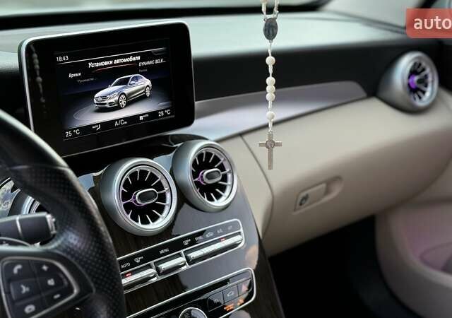 Белый Мерседес Ц-Класс, объемом двигателя 1.99 л и пробегом 150 тыс. км за 22500 $, фото 27 на Automoto.ua