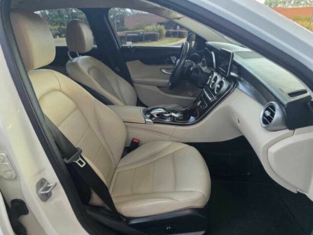 Білий Мерседес Ц-Клас, об'ємом двигуна 2 л та пробігом 73 тис. км за 9000 $, фото 9 на Automoto.ua