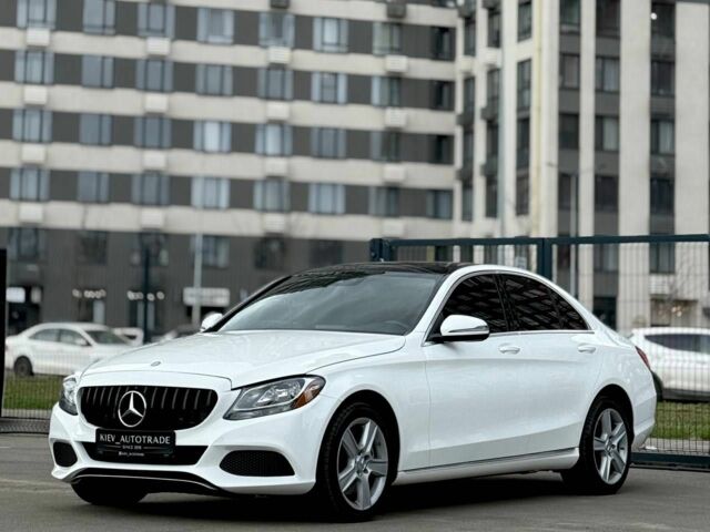 Белый Мерседес Ц-Класс, объемом двигателя 2 л и пробегом 160 тыс. км за 17950 $, фото 5 на Automoto.ua