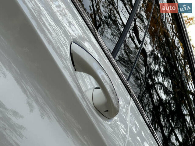 Мерседес Ц-Класс 2016 в Дрогобыче на Automoto.ua Белый Мерседес Ц-Класс, объемом двигателя 3 л и пробегом 184 тыс. км за 22000 $, фото 19 на Automoto.ua