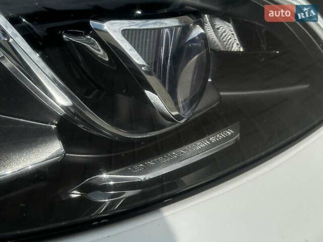 Білий Мерседес Ц-Клас, об'ємом двигуна 2.14 л та пробігом 133 тис. км за 25500 $, фото 5 на Automoto.ua