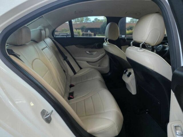 Білий Мерседес Ц-Клас, об'ємом двигуна 2 л та пробігом 73 тис. км за 9000 $, фото 12 на Automoto.ua