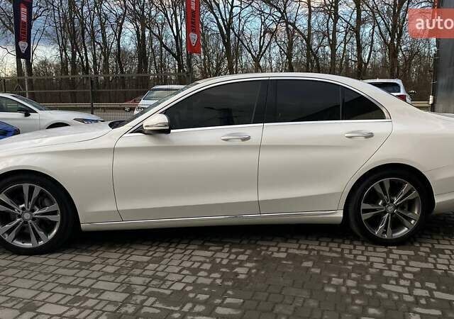 Белый Мерседес Ц-Класс, объемом двигателя 2 л и пробегом 67 тыс. км за 19500 $, фото 6 на Automoto.ua