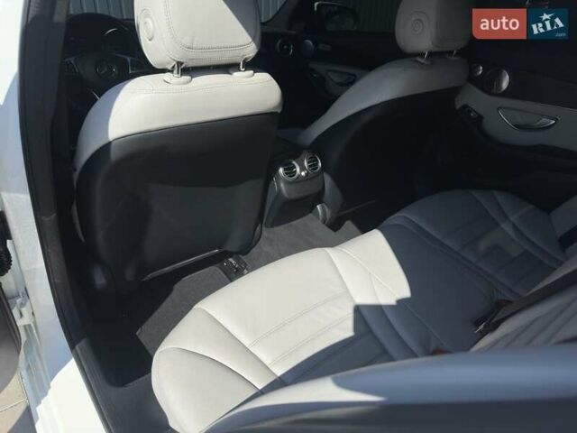 Білий Мерседес Ц-Клас, об'ємом двигуна 2.14 л та пробігом 133 тис. км за 25500 $, фото 20 на Automoto.ua