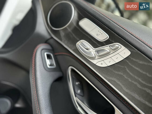 Мерседес Ц-Класс 2016 в Дрогобыче на Automoto.ua Белый Мерседес Ц-Класс, объемом двигателя 3 л и пробегом 184 тыс. км за 22000 $, фото 89 на Automoto.ua