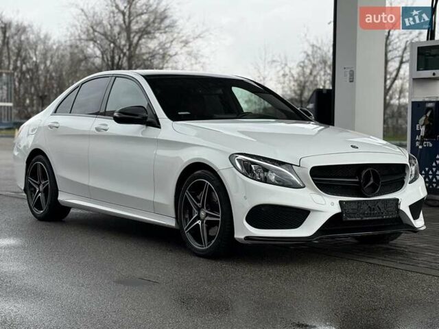 Белый Мерседес Ц-Класс, объемом двигателя 2 л и пробегом 130 тыс. км за 22000 $, фото 16 на Automoto.ua