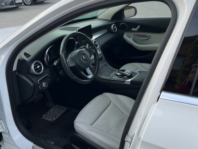 Белый Мерседес Ц-Класс, объемом двигателя 2 л и пробегом 69 тыс. км за 24900 $, фото 8 на Automoto.ua