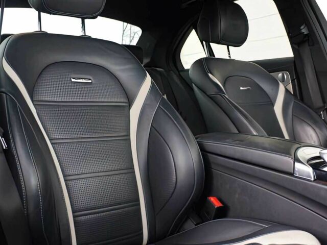 Білий Мерседес Ц-Клас, об'ємом двигуна 4 л та пробігом 70 тис. км за 19900 $, фото 9 на Automoto.ua