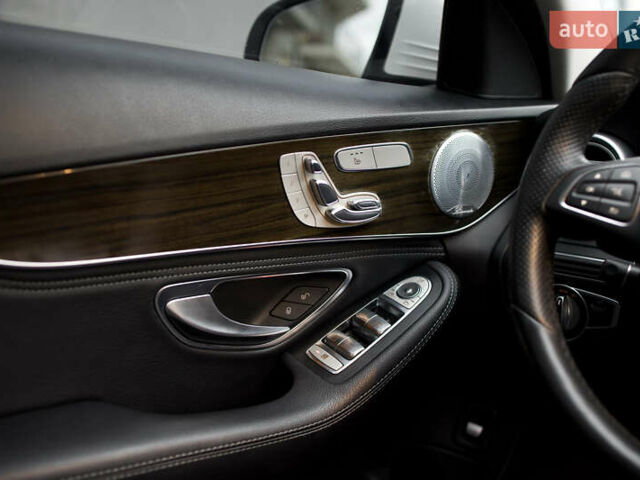 Белый Мерседес Ц-Класс, объемом двигателя 2 л и пробегом 166 тыс. км за 19000 $, фото 39 на Automoto.ua