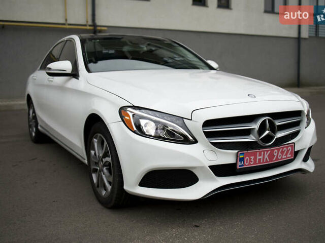 Белый Мерседес Ц-Класс, объемом двигателя 2 л и пробегом 166 тыс. км за 19000 $, фото 7 на Automoto.ua