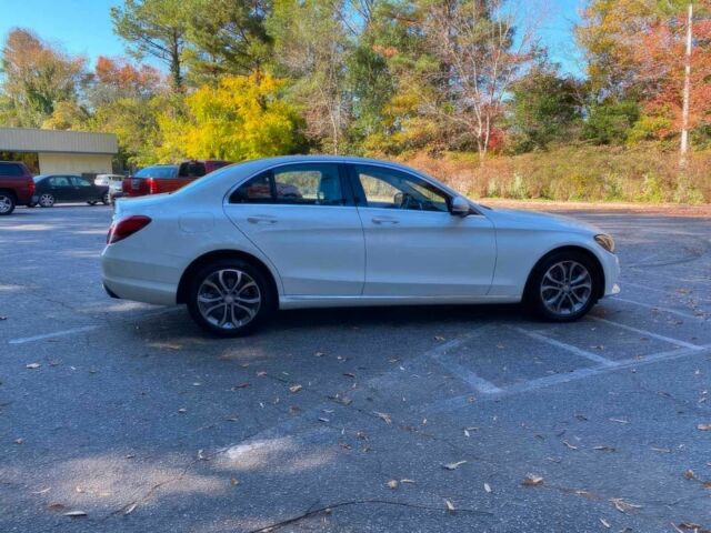 Білий Мерседес Ц-Клас, об'ємом двигуна 2 л та пробігом 74 тис. км за 15000 $, фото 3 на Automoto.ua